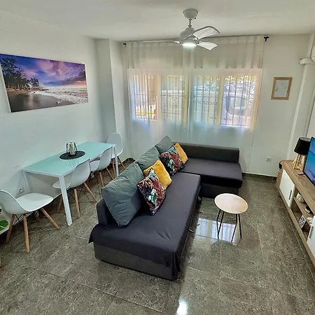 Urban Loft Apartment *
